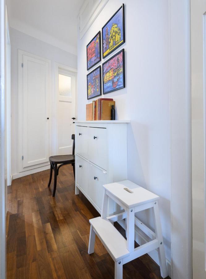 Designer Two-Bedroom Apartment Split Exterior foto